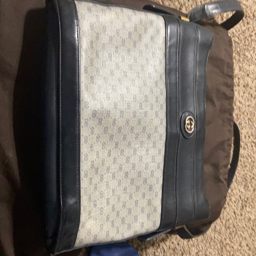 vintage Gucci bag,Sack is not included.